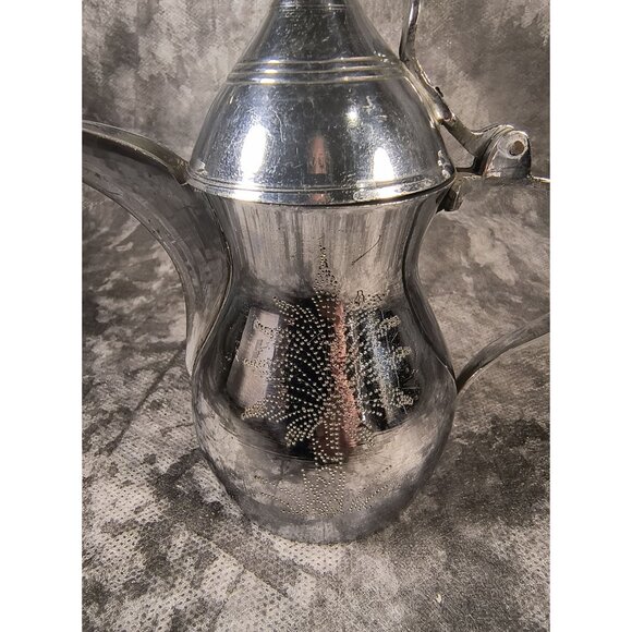 Vintage Silver Moroccan Teapot With Engraved Design & Hinged Lid - Picture 3 of 7